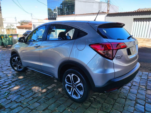 Imagem 4 de 8 de Honda Hr-v 1.8 16v Flex Lx 4p Automático