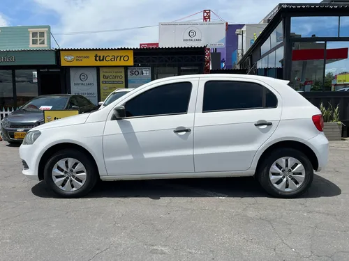 Volkswagen Gol Power 1.6cc MT AA 4X2
