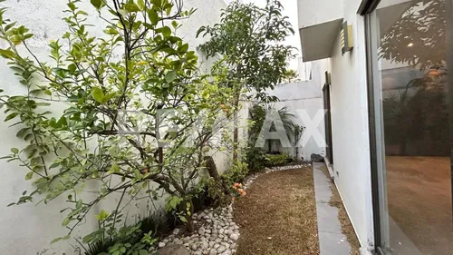 Casa En Venta De Lomas De Angelópolis