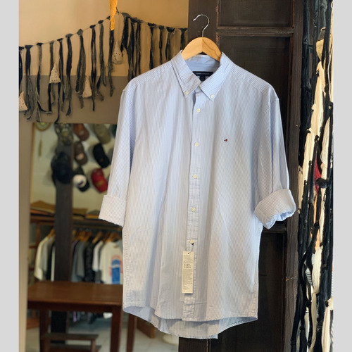Camisa Tommy Hilfiger Blanca Con Líneas Regular Fit