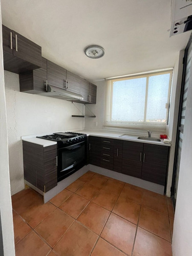 Imagen 8 de 17 de Departamento En Av. Centenario (lomas De Tarango)
