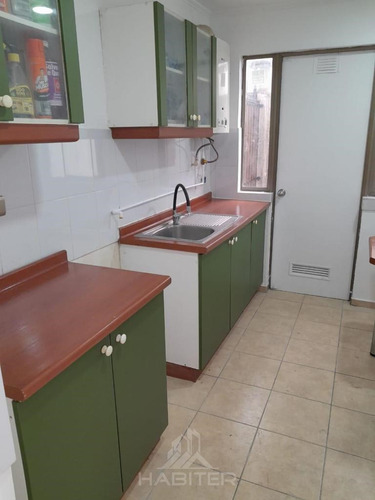 Casa En Venta De 3 Dorm. Segundo Piso En Los Angeles