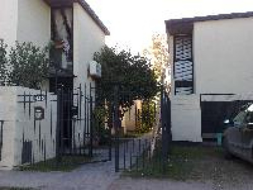 Imagen 2 de 2 de Duplex. Pa: 2 Dormitorios Y Baño. Pb: Living-comedor, Cocina, Patio, Parrilla Y Cochera. U$s78000.- Apto Crédito Bancario.