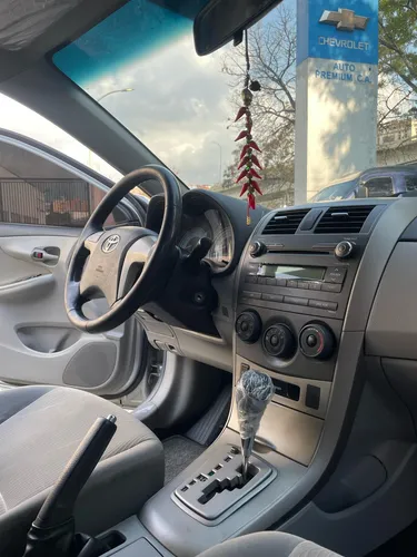 Toyota Corolla Sedan 2013