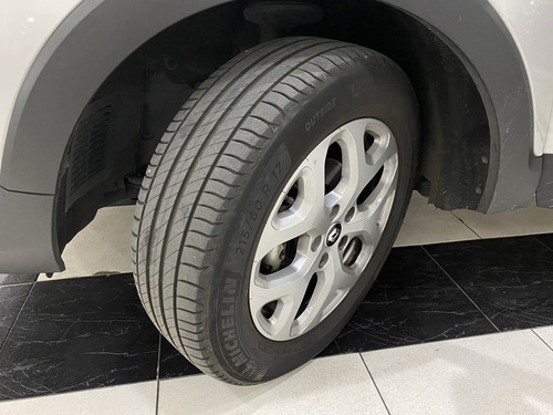 Imagem 7 de 15 de Renault Captur 1.3 Zen Tce Flex 4p X-tronic C/ Start Stop