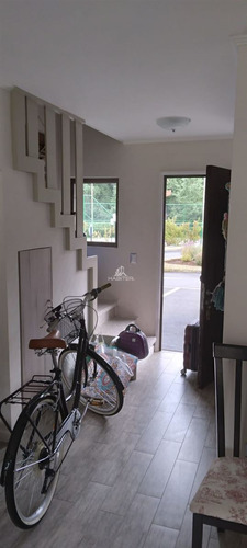 Casa En Arriendo En Condominio De 3 Dorm. En Pucón Amoblada