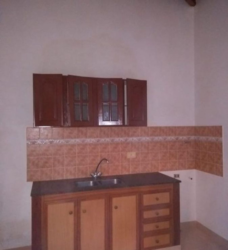 Imagen 4 de 6 de Departamento En Venta En Villa De Mayo