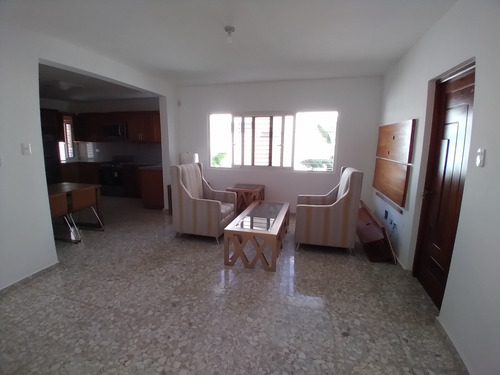 Imagen 11 de 14 de Alquilo Acogedora Casa En Los Cacicazgos 4 Habitaciones