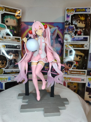 Figura Vocaloid Hatsune Miku Ver. Sakura Lantern