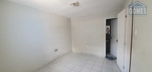 Imagem 9 de 14 de Casa Com Piscina - 37851