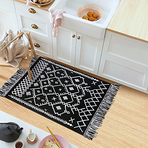 Alfombra Boho Baño Borlas, 2'x3', Negra Tejida, Lavabl...