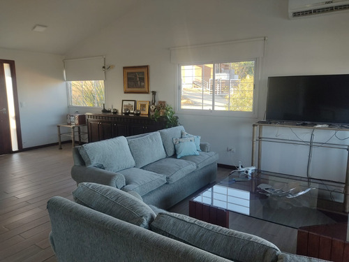 Alquiler Anual Casa 3 Dorm C/pileta Villa Del Lago V.c.p