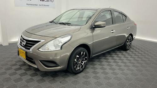 Nissan Versa 1.6 Advance