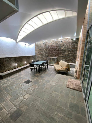 Imagen 12 de 22 de Remax Infinity Exclusivo Townhouse A Estrenar 140637 Frances Mijares 04144990396