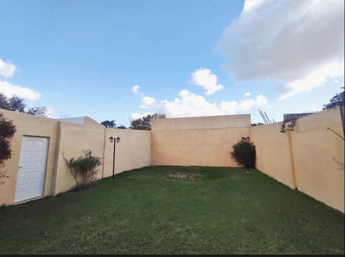 Venta De Casa Beccar 6 Ambientes Con Enorme Jardin
