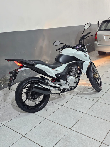 Cb 2016 Twist Com Freio Á Disco E Freios Abs, 250 Cc.