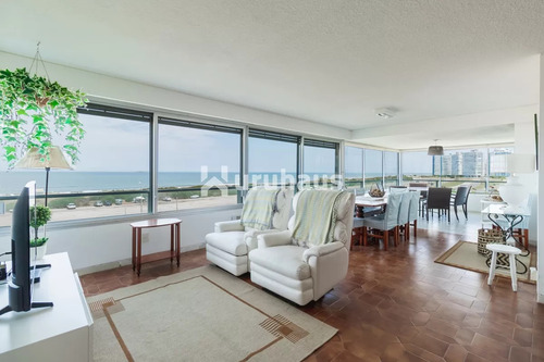 Alquiler Apartamento Tres Dormitorios Punta Del Este Edificio Tiburon I