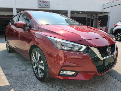 Imagen 11 de 12 de New Versa Exclsuive Cvt 1.6