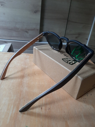 Lentes De Sol Hu Wood: Estilo Y Protección