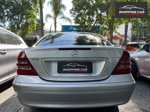 Imagen 13 de 17 de Mercedes-benz C220 Cdi 2.5 2004