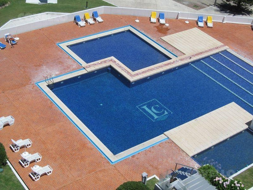 Imagen 15 de 16 de Departamento En Playa Mansa. Alquiler Temporada 2022