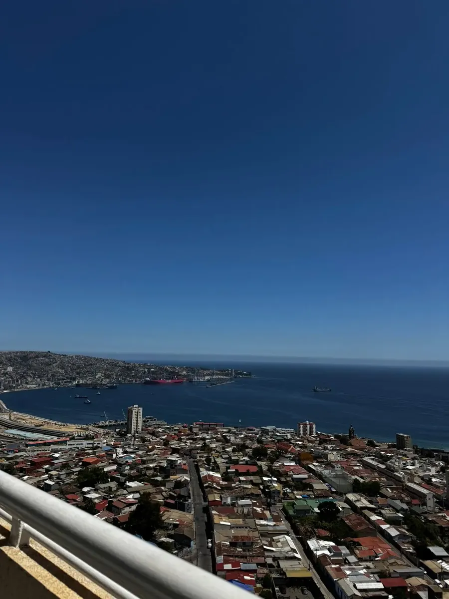 Imagen 2 de 25 de Hermoso Dpto. Finamente Amoblado, En Cerro Barón Valparaíso