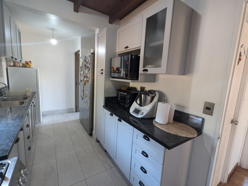 Parcela Con 2 Casas Y Cabaña En Mantagua, 2500m2