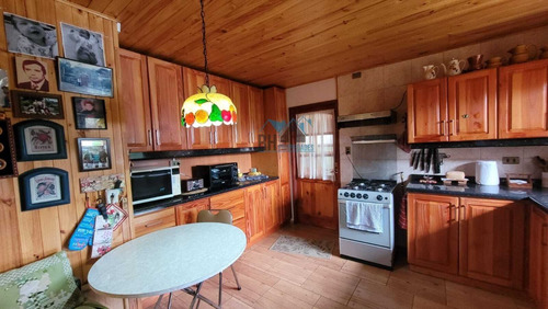Imagen 6 de 21 de Linda Casa Familiar En Venta En Pucón (solo Contado)