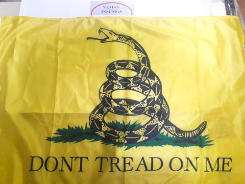 Bandera Libertaria Serpiente Don't Tread On Me 60x90cm