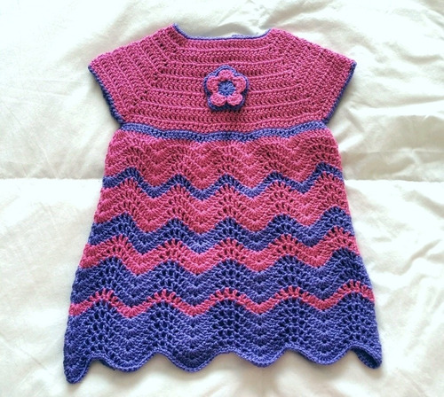 Vestido Bebé Crochet. Talla 3-6 Meses