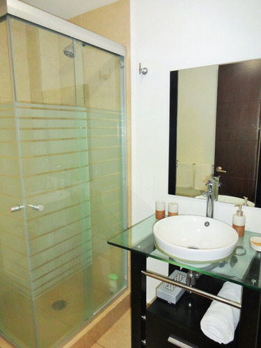 Imagen 7 de 14 de Departamento En Venta. Metro Portales. Albert. 2r, 2b, 1e.
