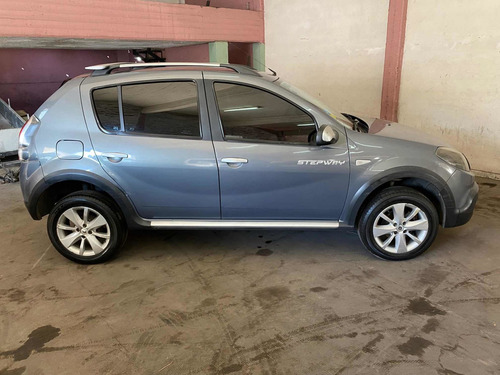 Imagen 11 de 15 de Renault Sandero Stepway 2011 1.6 Dynamique 105cv