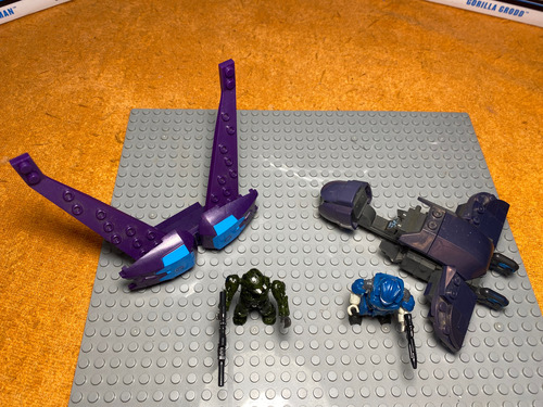 Megabloks Mega Construx Halo Vs (411) 1 Halo (Usado)