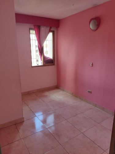 Imagen 11 de 15 de Apartamento En Venta Catia Recta Magallanes De Catia
