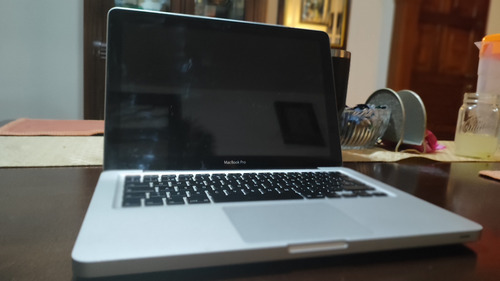 Macbook Pro 15 Late 2011 Intel I7 8gb 1tb Amd 6750m Ox (Usado)