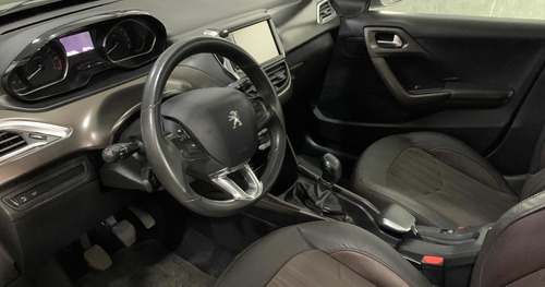 Peugeot 2008 1.6 Feline Gris Plata!! Pocos Km!! Impecable!!