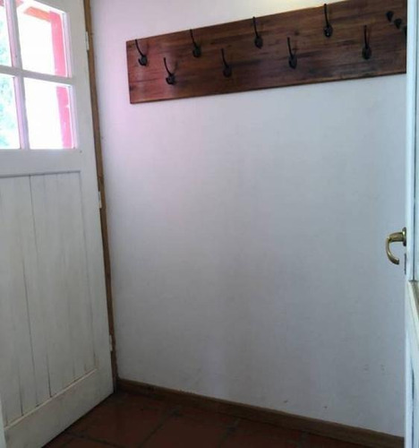 Imagen 9 de 23 de Venta Cabaña Centro Calle Las Mutisias, 2 Dormitorios 2 Baños, Chimenea Y Decks Con Parrilla