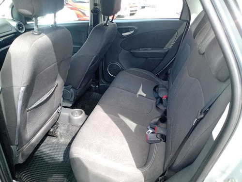 Imagem 12 de 14 de Fiat Grand Siena 1.4 Mpi Attractive 8v Flex 2019