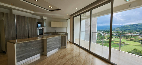 Alquiler Apartamento En Terrazas Del Country.