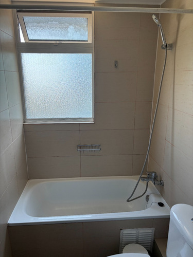Departamento En Av. Las Condes Cerca De Clinica Las Condes