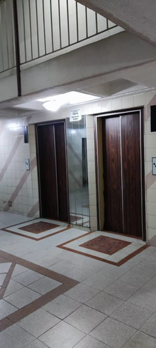 Imagen 6 de 21 de Venta De Apto. Los Teques, Urb. Simón Bolívar.
