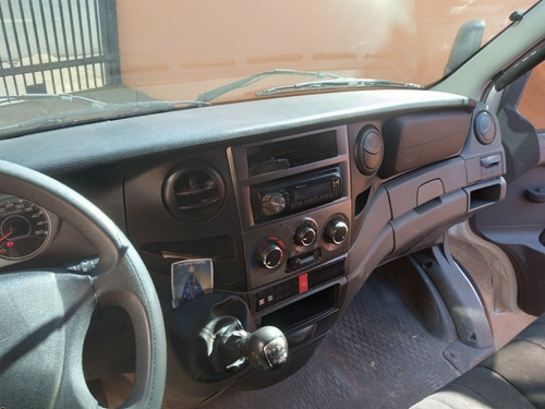 Imagem 18 de 18 de Iveco 35s14