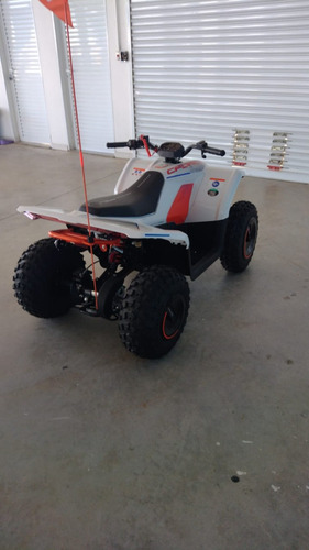 Quadriciclo Cforce Ev110 Eletrico