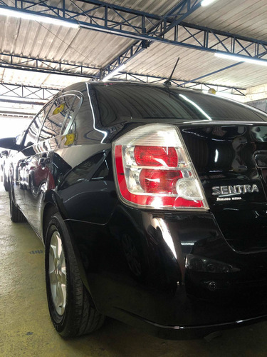 Imagem 2 de 7 de Nissan Sentra 2008 2.0 S Aut. 4p