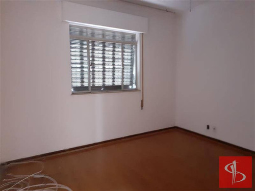 Imagem 5 de 8 de Casa Com Ótima Localização E Reformada. - 397