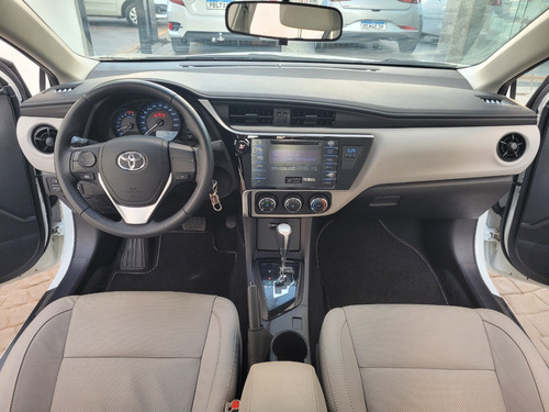 Imagem 8 de 13 de Corolla Gli Uper 1.8 Automatico Flex 2018/2019 Branco