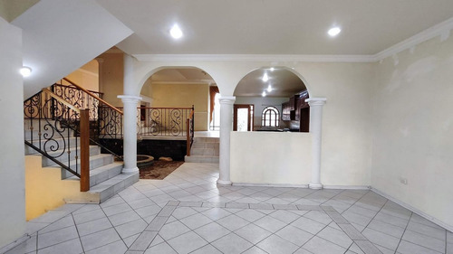 Imagen 26 de 30 de Casa En Venta En Jardines De La Concepción