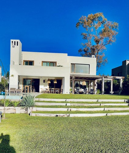 Casa  En Alquiler En El Encuentro, General Pacheco, Tigre