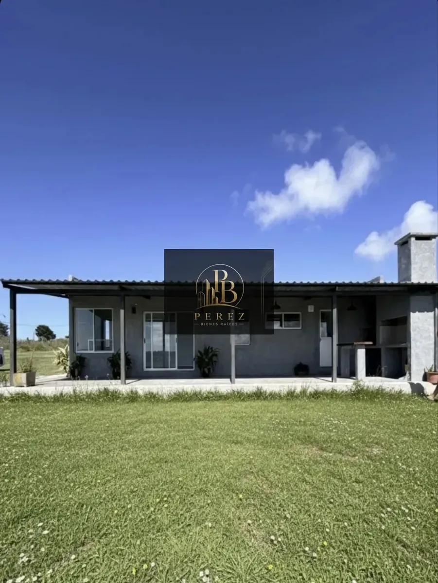 Casa Neptunia 3 Dormitorios Con Cochera · Foto 2