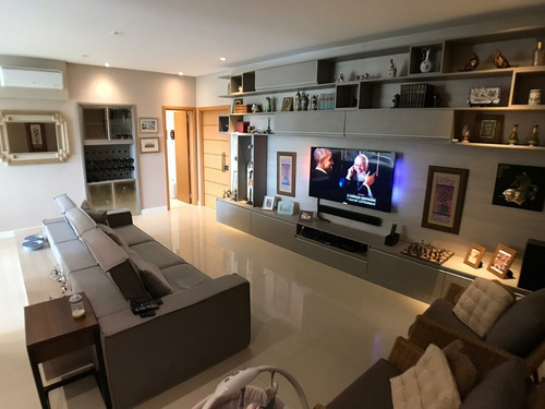 Boulevard Tamboré - Maison - 240m² - 4 Suítes; 3 Vagas; Repleto De Planejados; Vista Para Mata - Cncd170